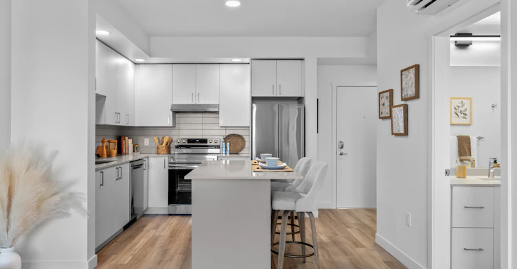 1055 Frost Road, Kelowna, BC, V1W 0E4 - 14