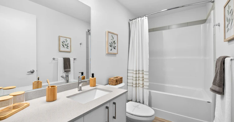 1055 Frost Road, Kelowna, BC, V1W 0E4 - 6
