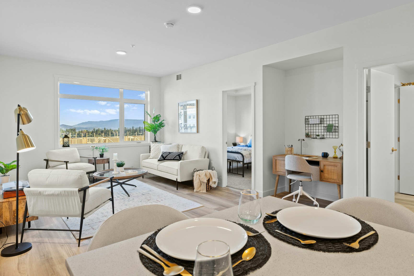 1055 Frost Road, Kelowna, BC, V1W 0E4 - 12
