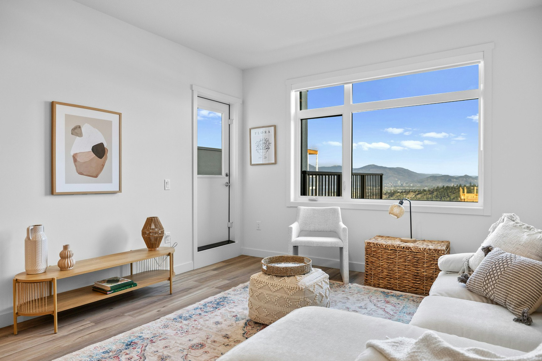 1055 Frost Road, Kelowna, BC, V1W 0E4 - 4