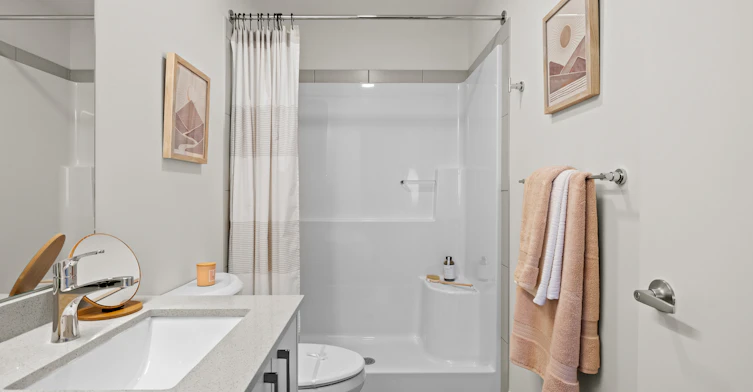 P2211-1055 Frost Road, Kelowna, BC, V1W 0E4 - 11