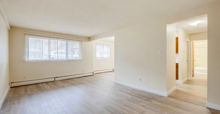 16507 83 Avenue Northwest, Edmonton, AB, T5R 3V8 - 2