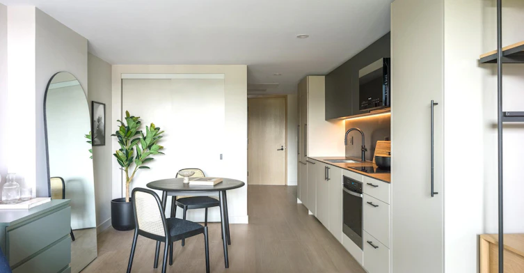 1009-3709 West Broadway, Vancouver, BC, V6R 2B9 - 5
