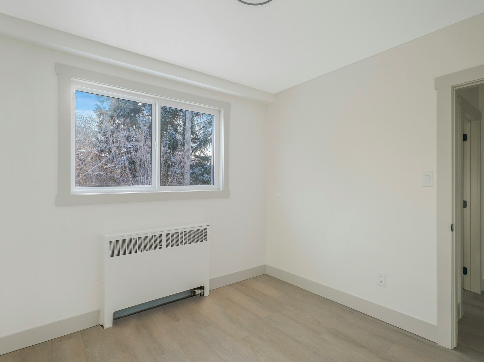 6-11745 126 Street Northwest, Edmonton, AB, T5M 0S1 - 9