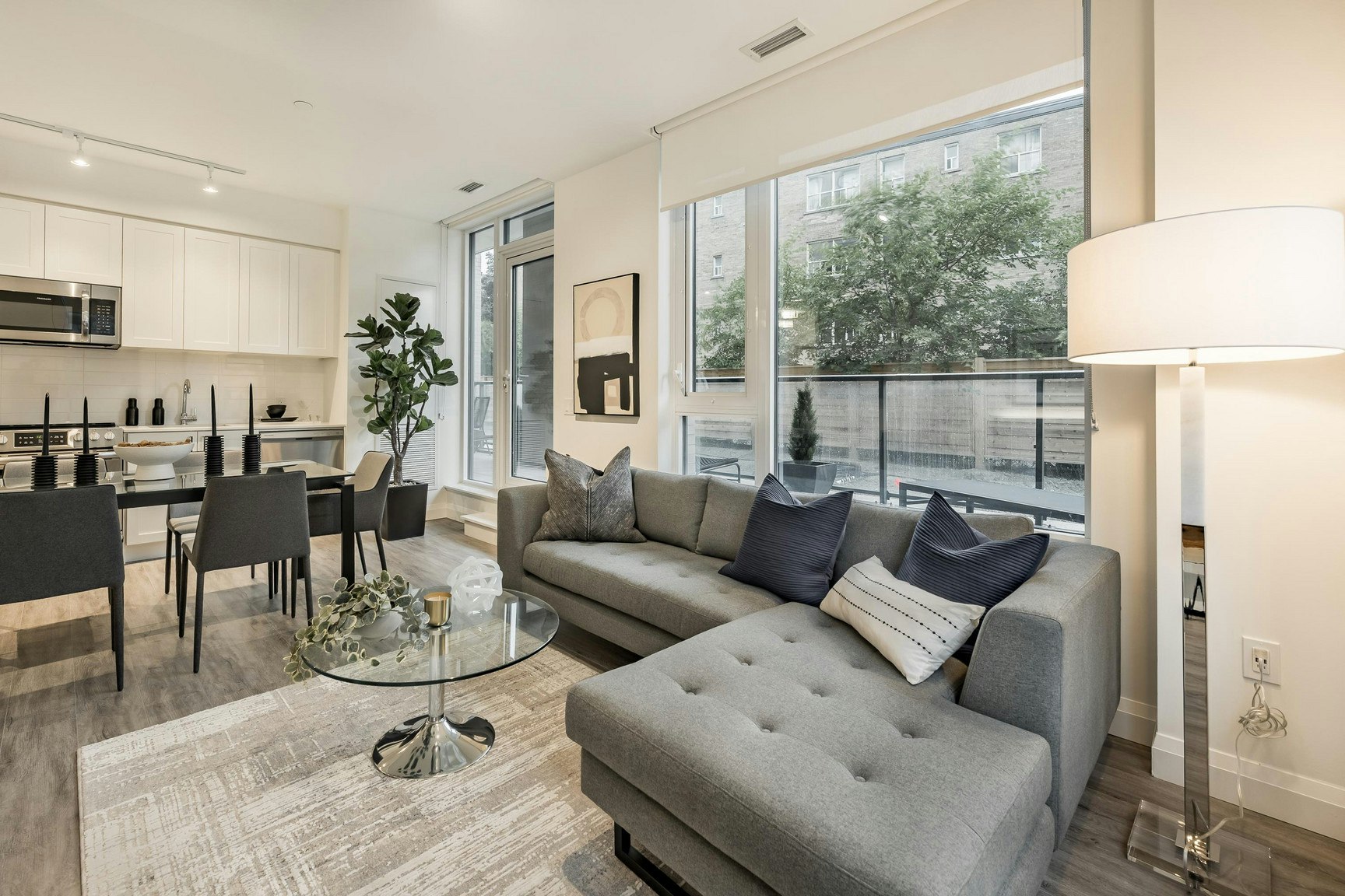 310-299 The Kingsway, Toronto, ON, M9A 3A9 - 2