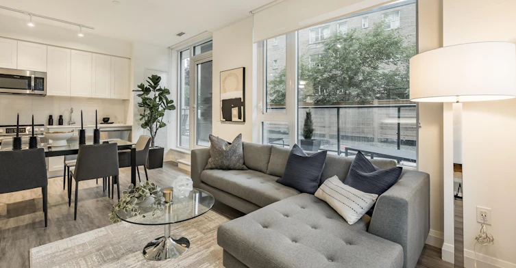 311-299 The Kingsway, Toronto, ON, M9A 3A9 - 2