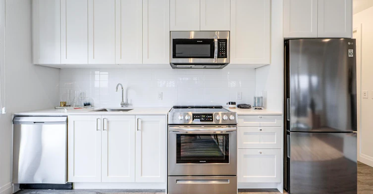 311-299 The Kingsway, Toronto, ON, M9A 3A9 - 70