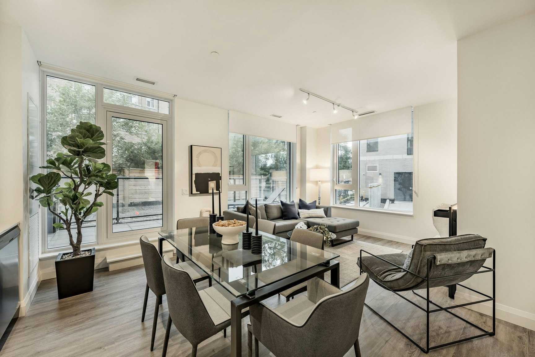 311-299 The Kingsway, Toronto, ON, M9A 3A9 - 4