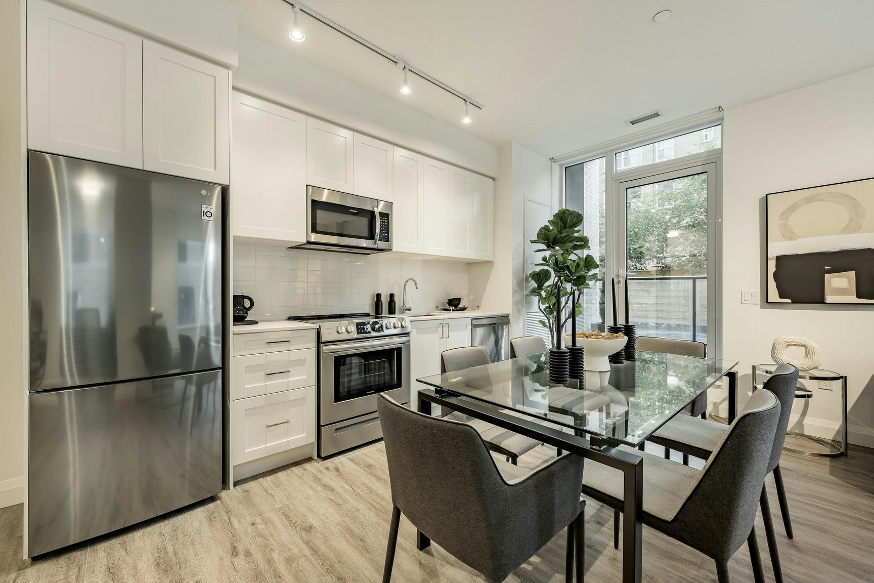 311-299 The Kingsway, Toronto, ON, M9A 3A9 - 11