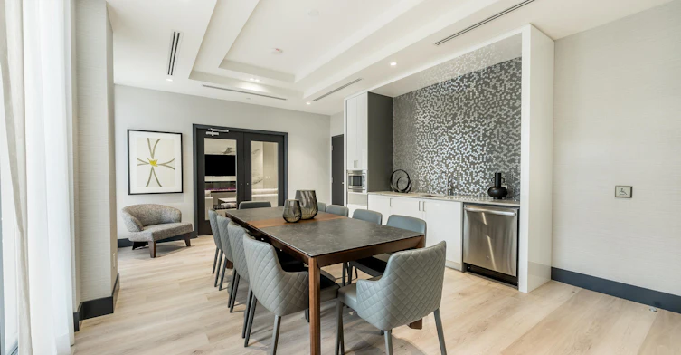 805-299 The Kingsway, Toronto, ON, M9A 3A9 - 21