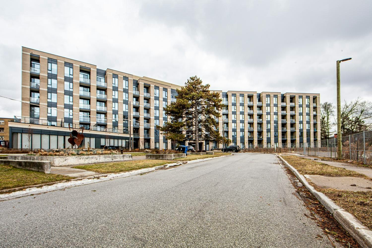302-9 Saint Stevens Court, Toronto, ON, M9A 0E9 - 37