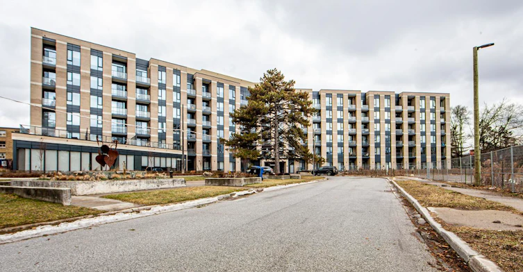 524-9 Saint Stevens Court, Toronto, ON, M9A 0E9 - 37