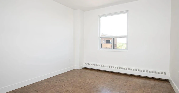 7433-508-7433 Yonge St. And, Vaughan, ON, L3T 2B6 - 6
