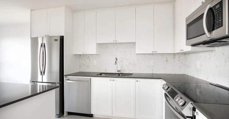 7433-508-7433 Yonge St. And, Vaughan, ON, L3T 2B6 - 4