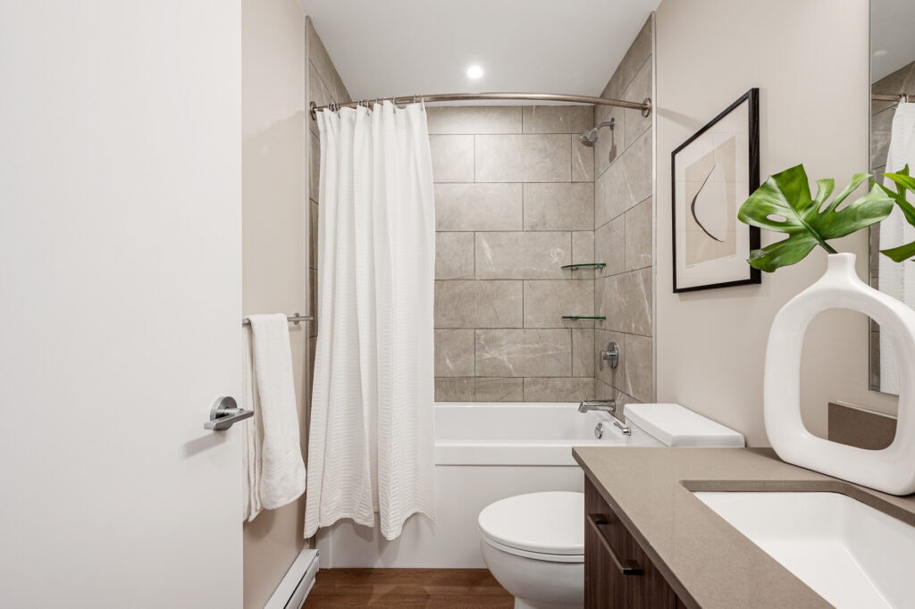331-45 East Gorge Road, Victoria, BC, V9A 0J8 - 10