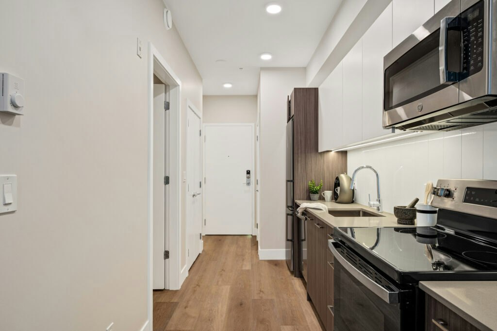 110-45 East Gorge Road, Victoria, BC, V9A 0J8 3