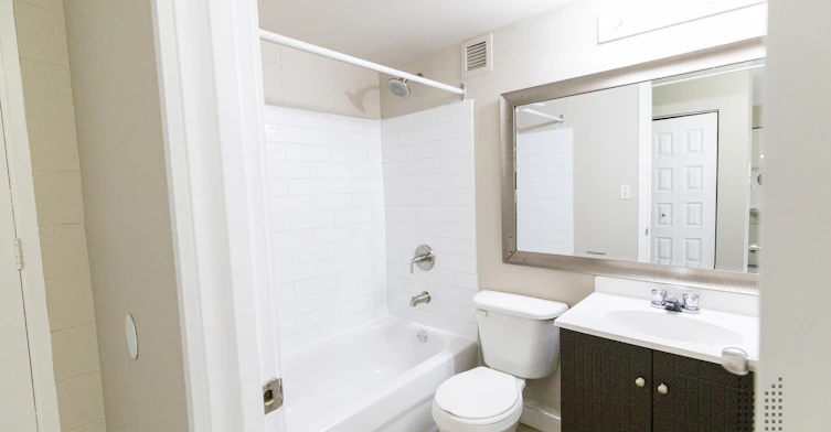 612 4 Avenue NE, Calgary, AB, T2E 0K2 - 24