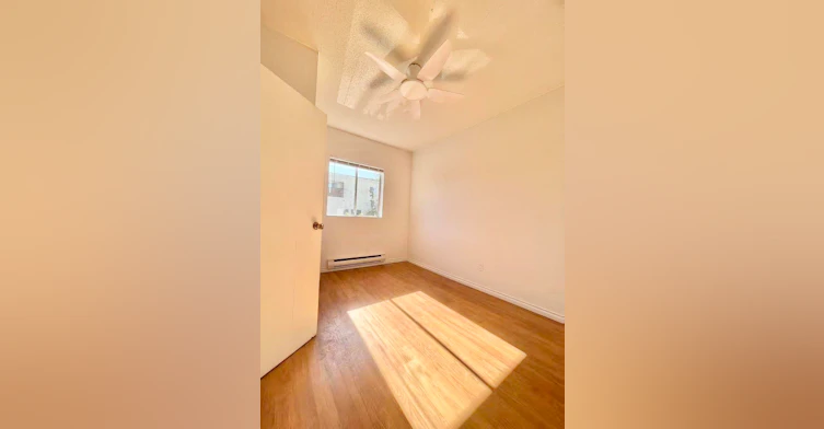 3290 Main Street, Vancouver, BC, V5V 3M5 - 3