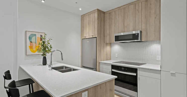 150 Du Séminaire Rue, Montréal, QC, H3C 2A3 - 7