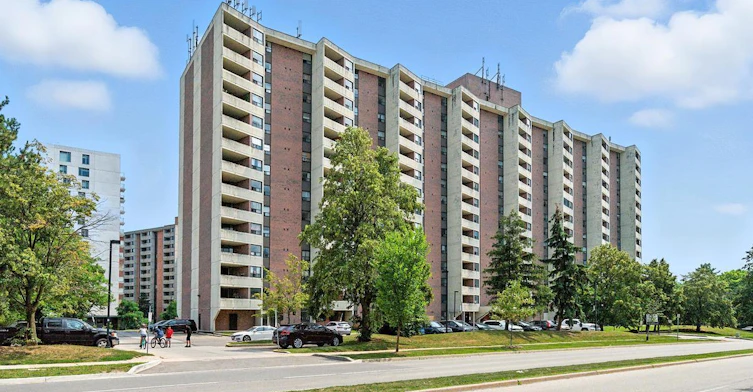 1014-1260 Marlborough Court, Oakville, ON, L6H 3H5 - 4
