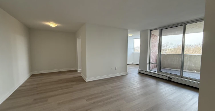905-1260 Marlborough Court, Oakville, ON, L6H 3H5 - 3
