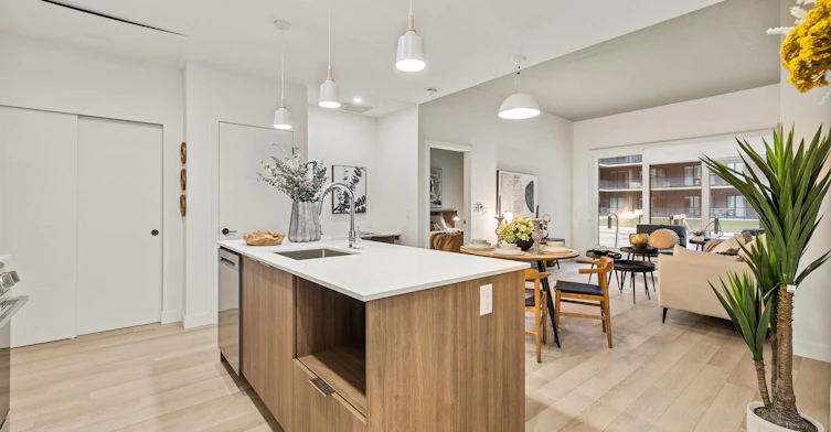 601 Mountaineer Private, Ottawa, ON, K1G 6Y8 - 9