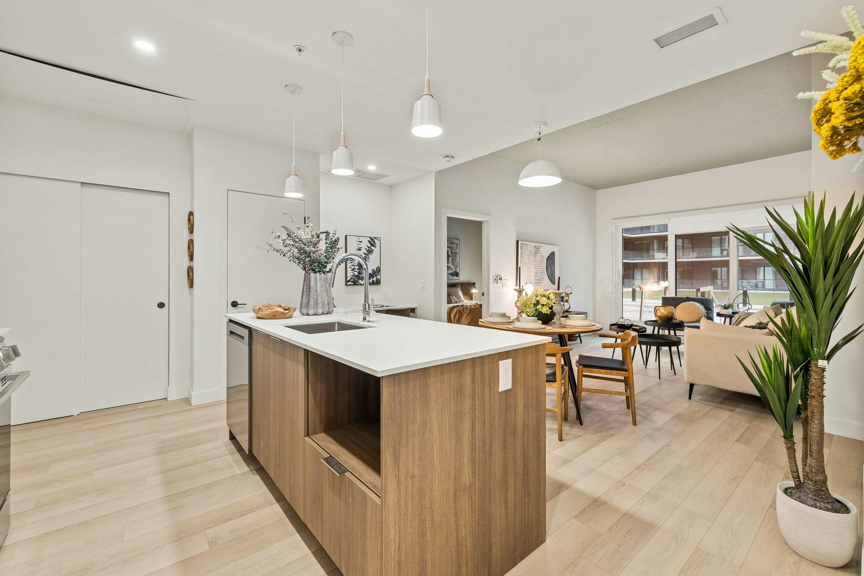 601 Mountaineer Private, Ottawa, ON, K1G 6Y8 - 9