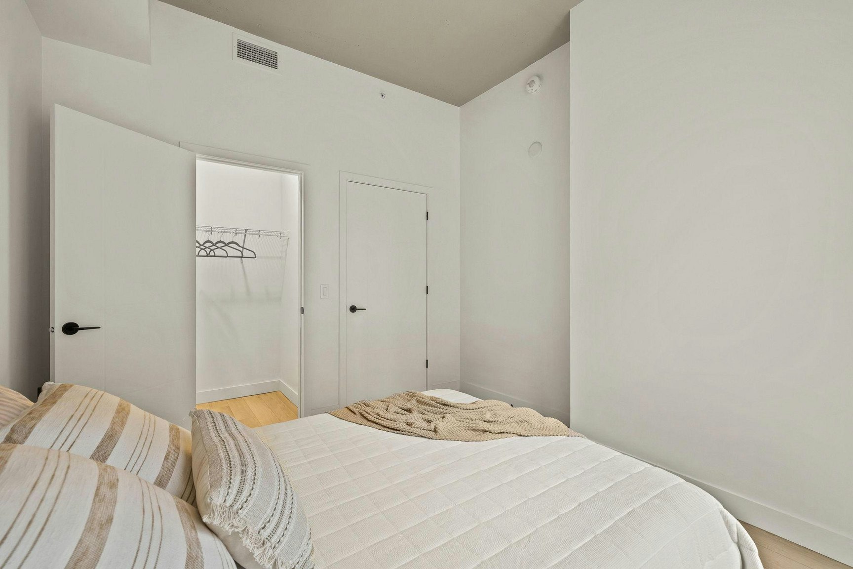 601 Mountaineer Private, Ottawa, ON, K1G 6Y8 - 23