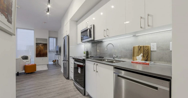 1206-2215 Sheridan Park Drive, Mississauga, ON, L5K 0B2 - 2