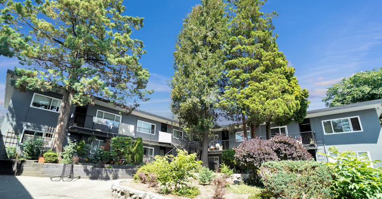C201-8350 11th Avenue, Burnaby, BC, V3N 2P4 - 8