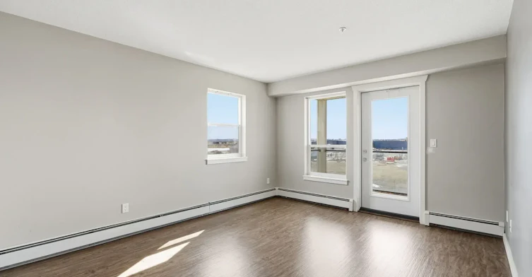 212-217 Lake Street, Red Deer County, AB, T4E 1B9 - 2
