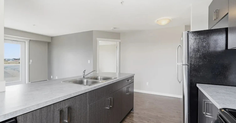 409-217 Lake Street, Red Deer County, AB, T4E 1B9 - 4