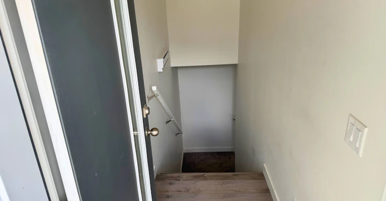 9 Spring Creek Common Southwest, Calgary, AB, T3H 6E2 - 2