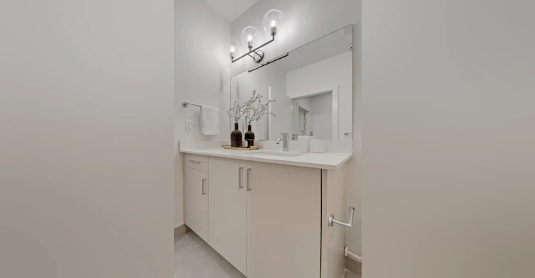 930 38 Street Southwest, Calgary, AB, T3C 1T3 - 7