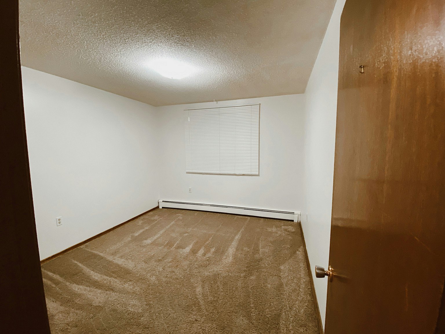 2740 17 Avenue Southwest, Calgary, AB, T3E 0A7 - 2