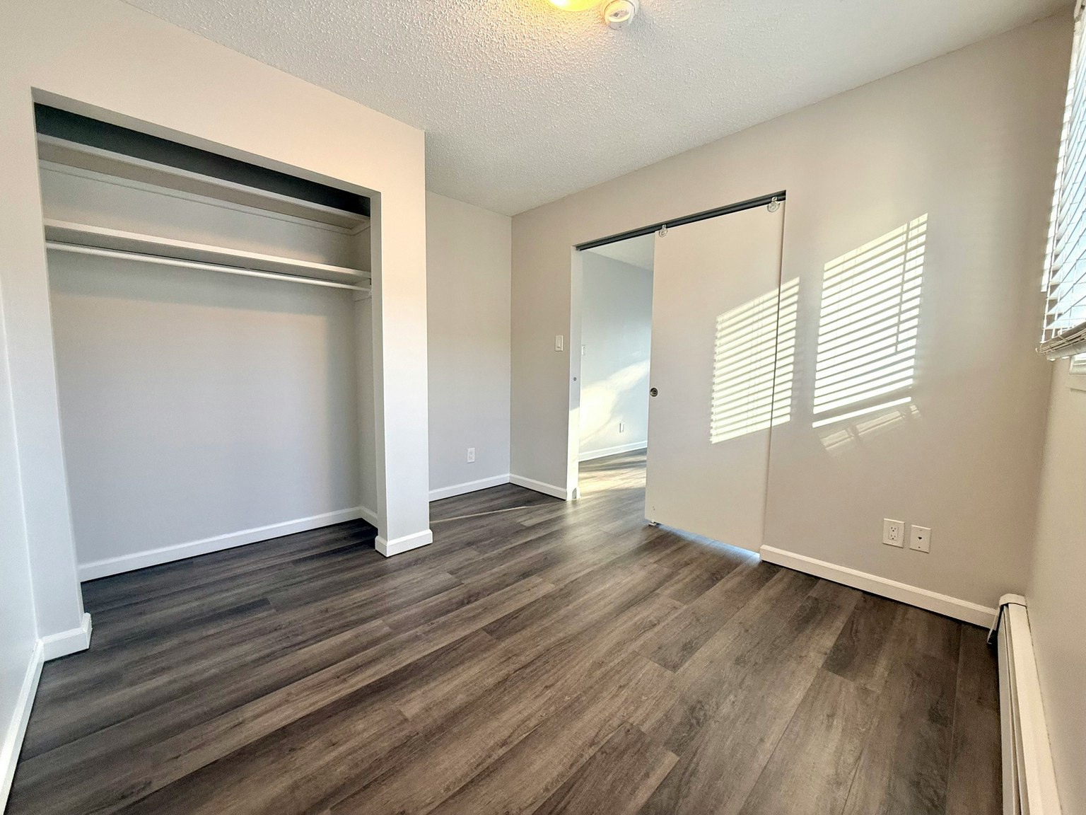 9932 88 Avenue Northwest, Edmonton, AB, T6E 2R5 - 3