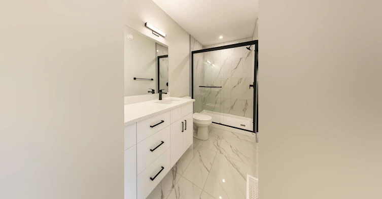 8903 123 Avenue Northwest, Edmonton, AB, T5B 3W6 - 15