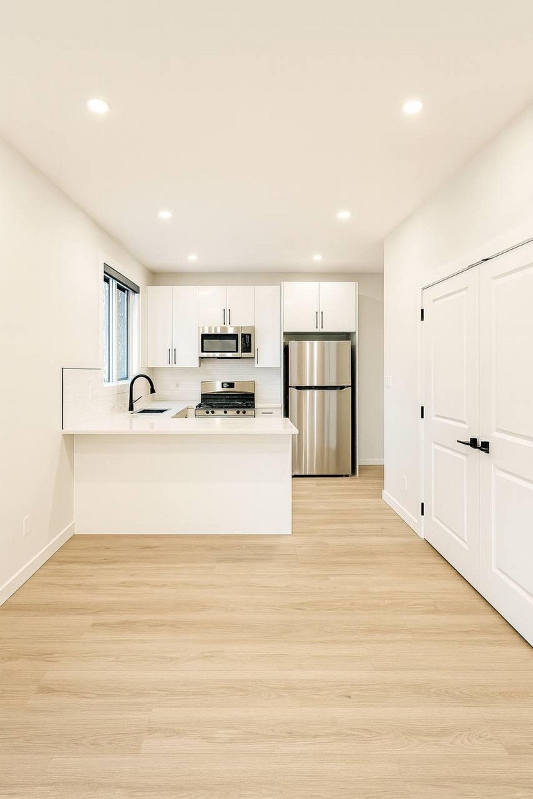 8903 123 Avenue Northwest, Edmonton, AB, T5B 3W6 - 2