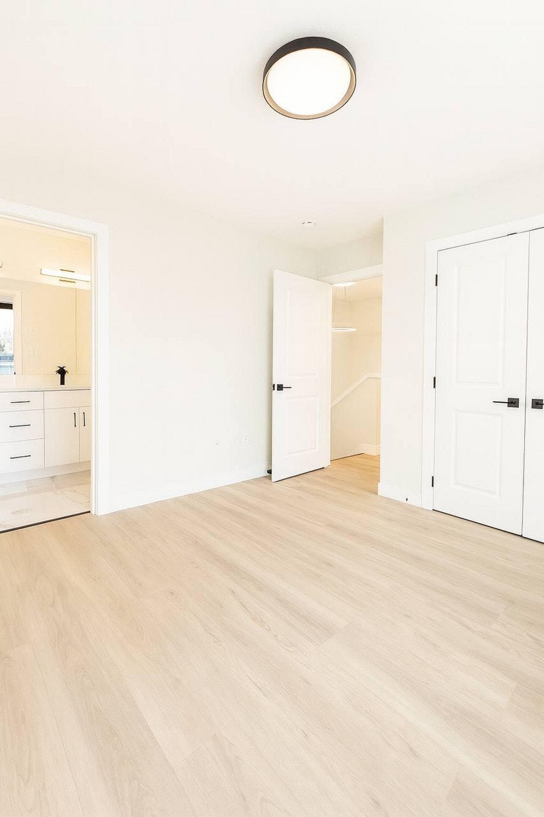 8903 123 Avenue Northwest, Edmonton, AB, T5B 3W6 - 13