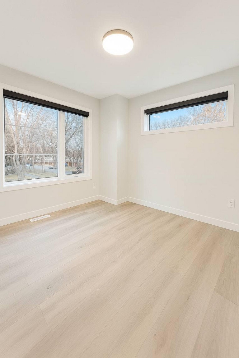 8903 123 Avenue Northwest, Edmonton, AB, T5B 3W6 - 18