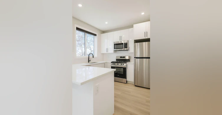 8903 123 Avenue Northwest, Edmonton, AB, T5B 3W6