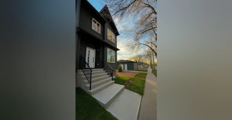 8903 123 Avenue Northwest, Edmonton, AB, T5B 3W6 - 24