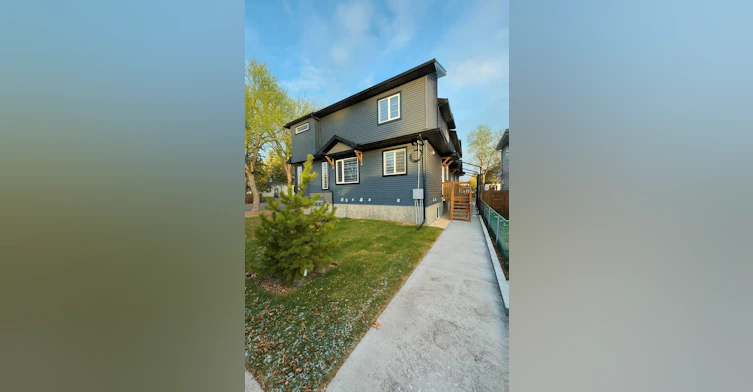 8903 123 Avenue Northwest, Edmonton, AB, T5B 3W6 - 10