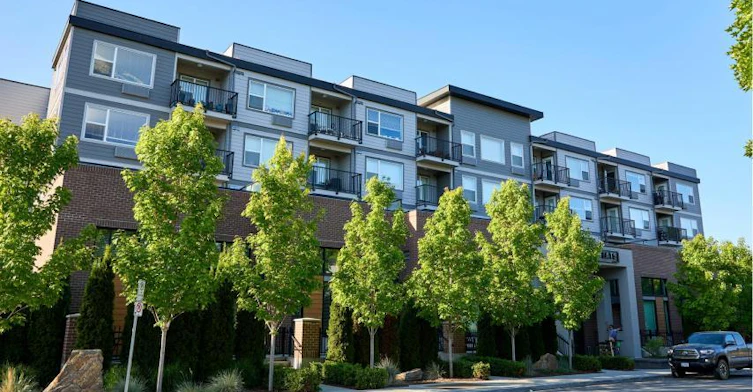 203-1525 Dickson Avenue, Kelowna, BC, V1Y 4B6 - 2