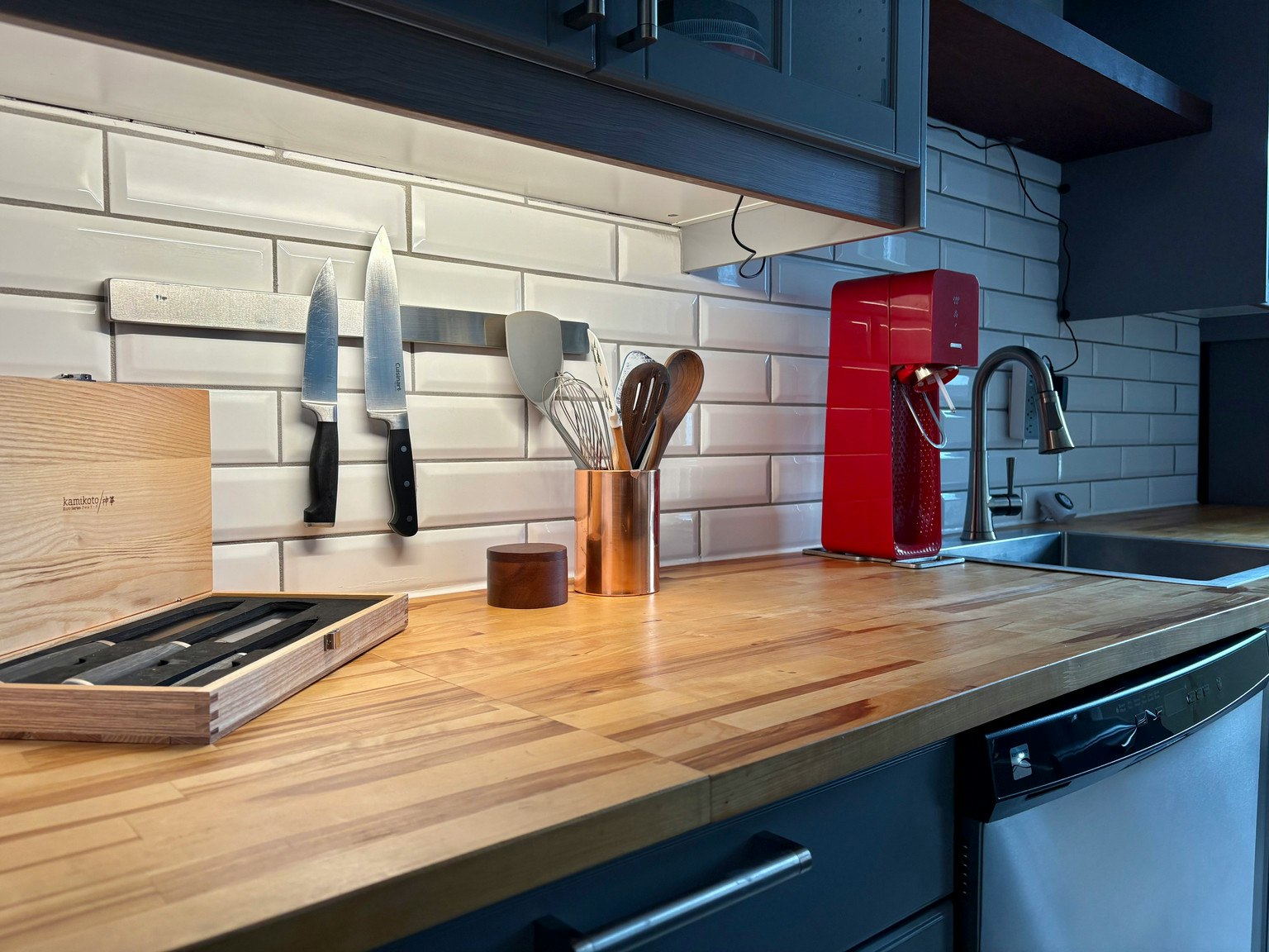 402-313 20 Avenue Southwest, Calgary, AB, T2S 0E6 - 2