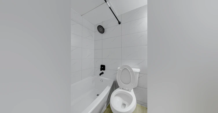10707 106 Street, Edmonton, AB, T5H 2Y1 - 7