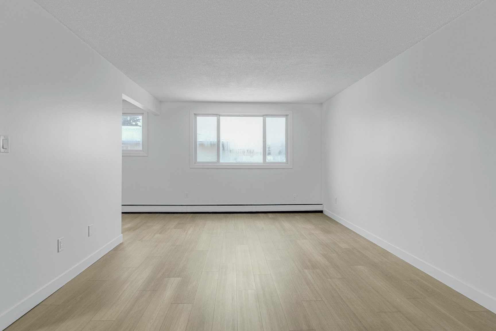 10707 106 Street, Edmonton, AB, T5H 2Y1 - 13