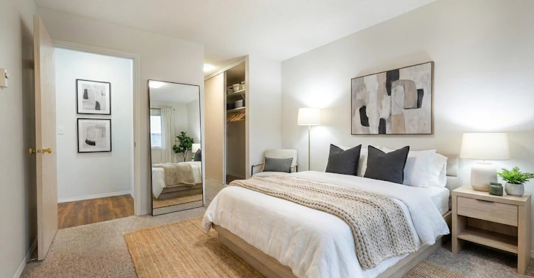 212-1415 Kelglen Crescent, Kelowna, BC, V1Y 6K7