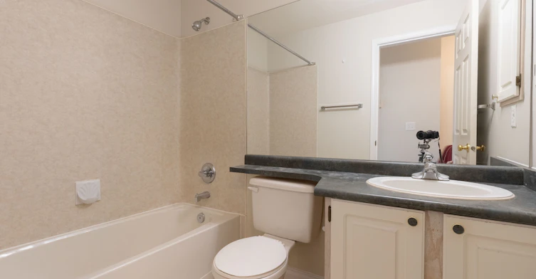 212-1415 Kelglen Crescent, Kelowna, BC, V1Y 6K7 - 4