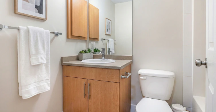 314-1415 Kelglen Crescent, Kelowna, BC, V1Y 6K7 - 2